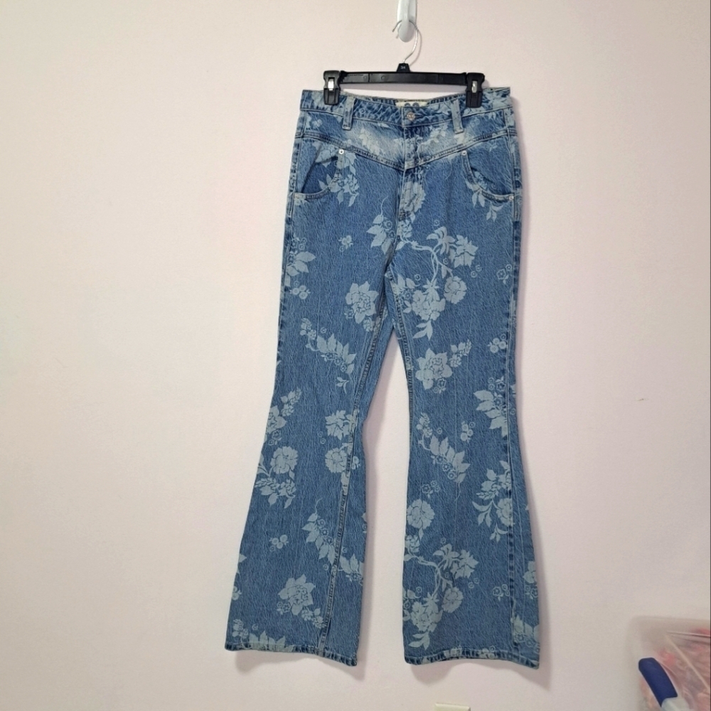 Free People Naomi Printed Flare Floral Wash Blue Western 29 NWOT - Picture 4 of 6